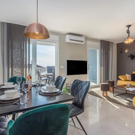 Penthouse Novigrad By Seeadria Agency * Novigrad (Istria)